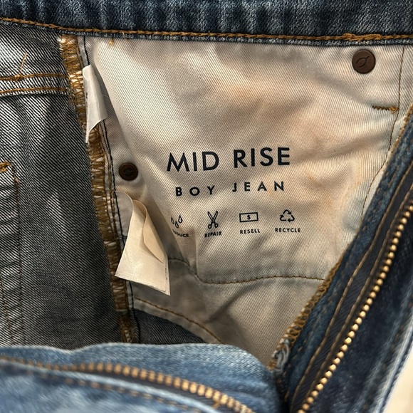 Lucky Brand women’s mid rise boy jeans, size 10/30R - Picture 3 of 5